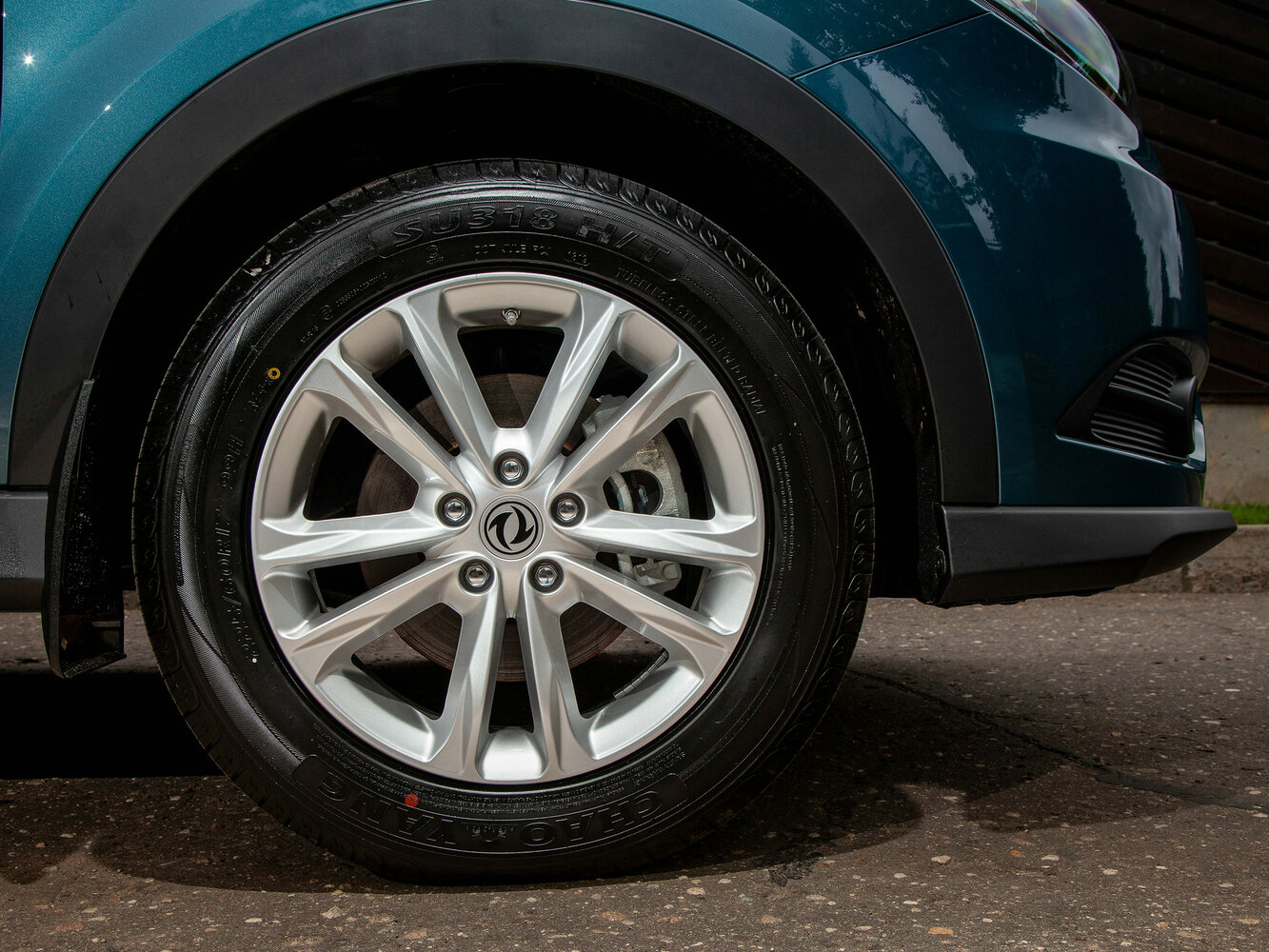Dongfeng 580 — справочные фотографии комплектации, Диск
