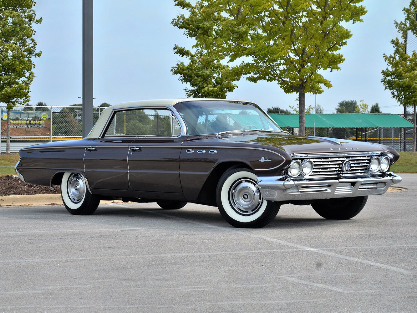 Buick LeSabre — II поколение (1961–1964)