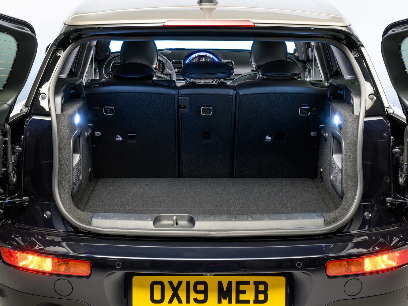 Mini Clubman — справочные фотографии комплектации, Багажник