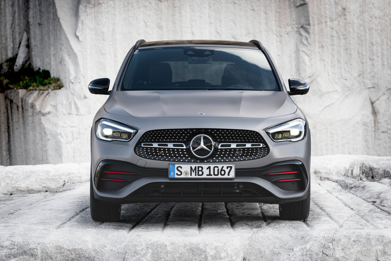 Mercedes-Benz GLA-Class H247 GLA250 4MATIC