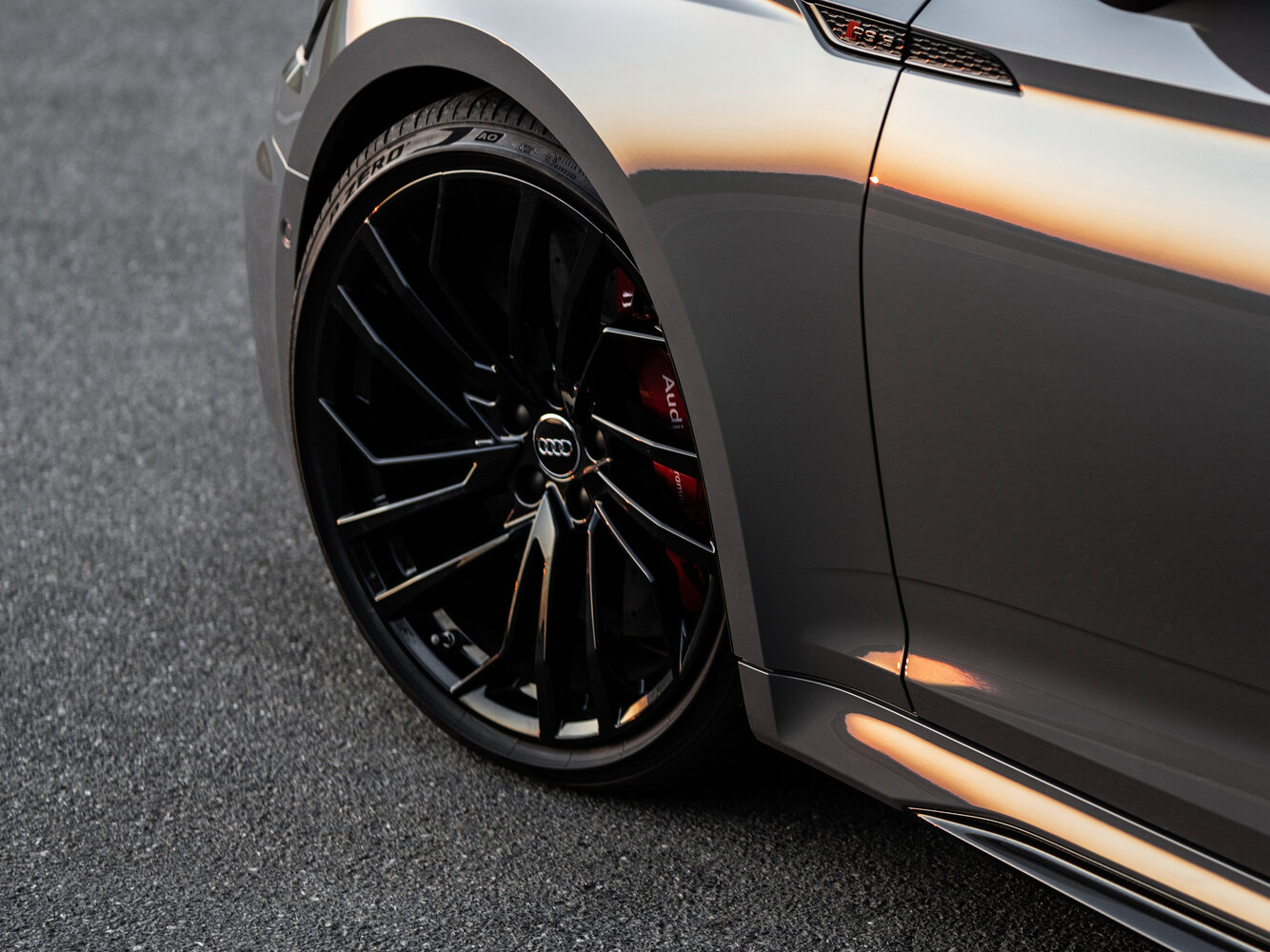 Audi RS 5 — справочные фотографии комплектации, Диск