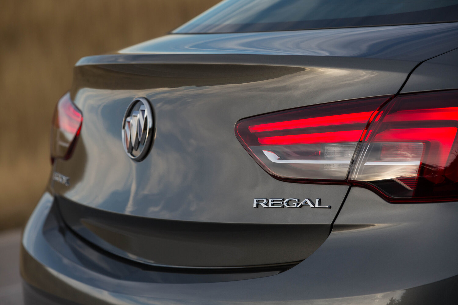 Buick Regal — справочные фотографии комплектации, Интерьер 2