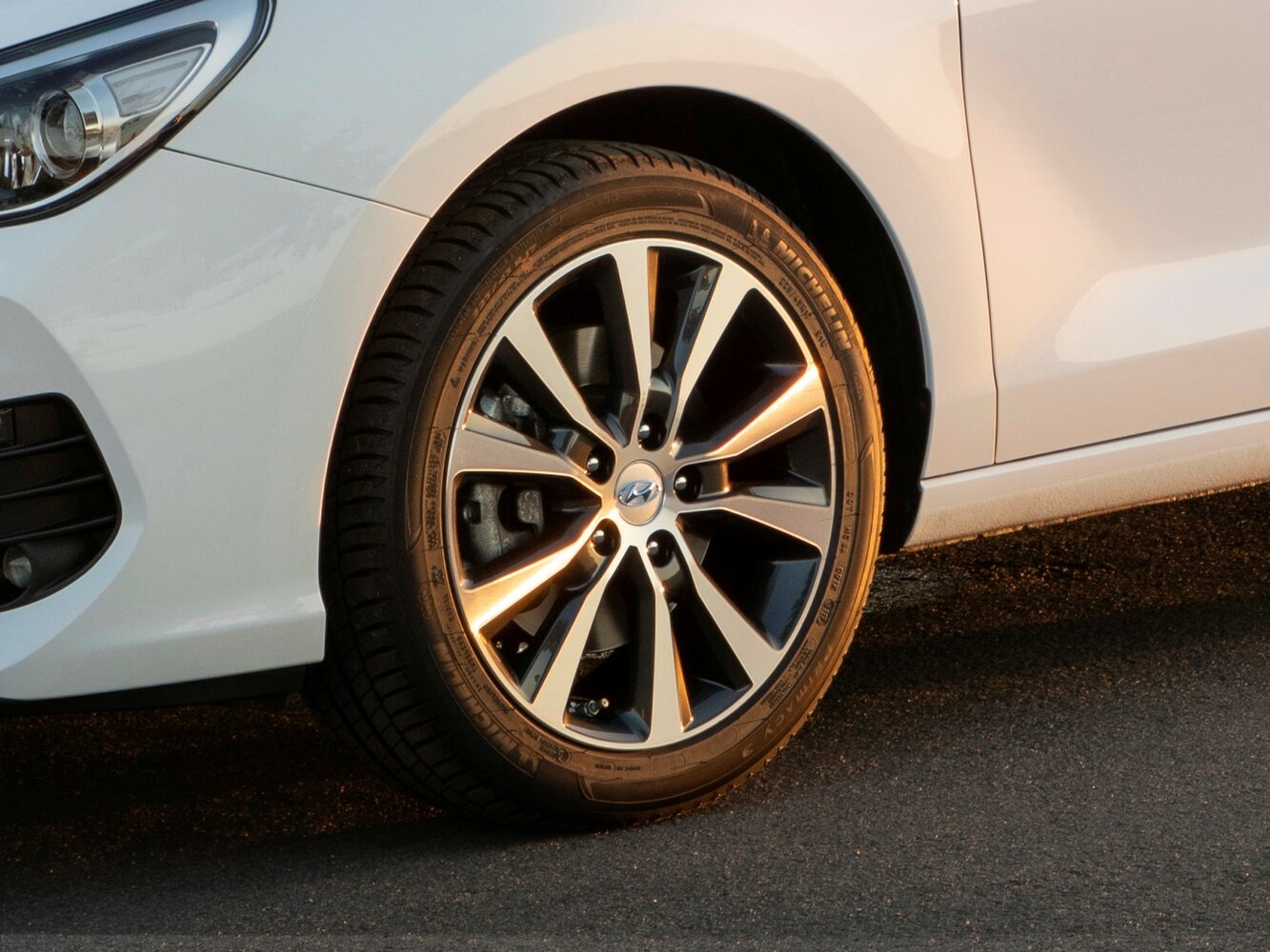 Hyundai i30 — справочные фотографии комплектации, Диск
