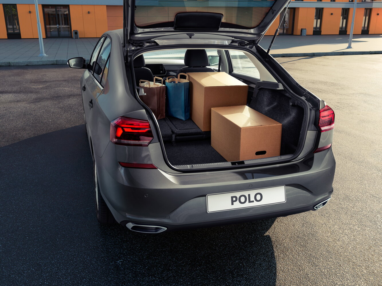 Volkswagen Polo — справочные фотографии комплектации, Багажник
