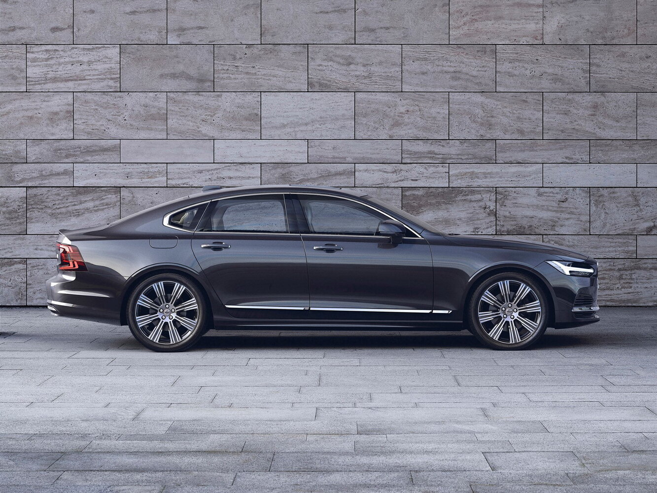 Volvo S90 B5