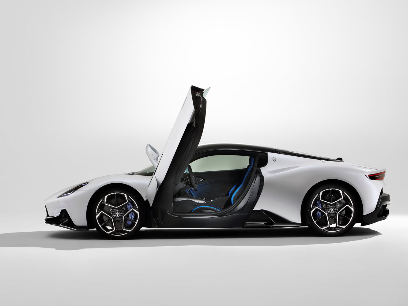 Maserati MC20 2023 3.0T Standard