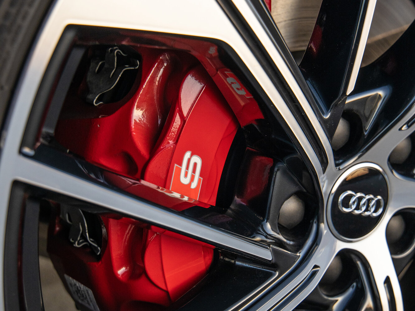 Audi SQ5 — справочные фотографии комплектации, Интерьер 1