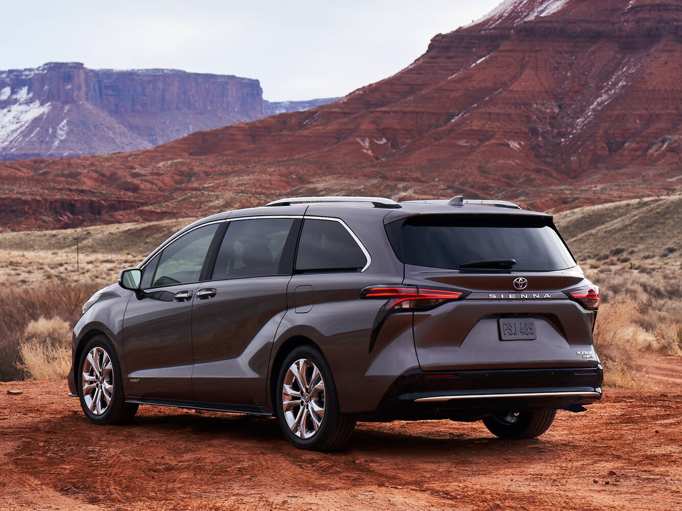 Toyota Sienna 2.5 Hybrid 2WD