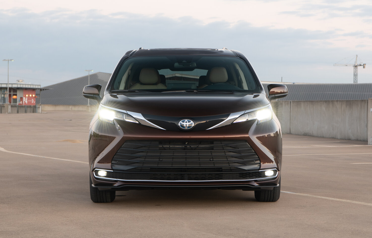 Toyota Sienna 2.5 Hybrid 2WD