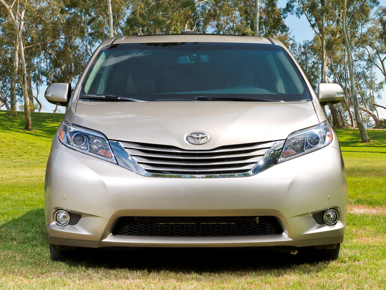 Toyota Sienna 2015 3.5L AT 7 мест