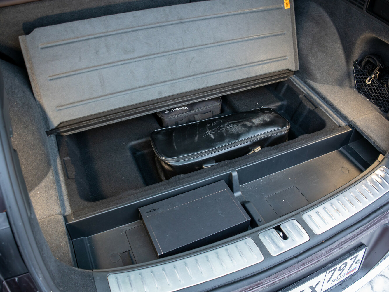 Genesis GV70 — справочные фотографии комплектации, inter2_1