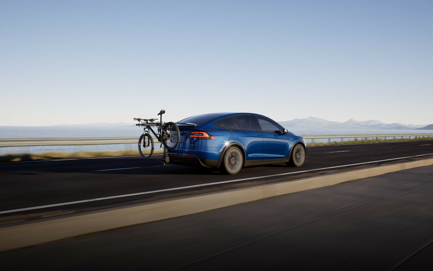 Tesla Model X — справочные фотографии комплектации, Багажник