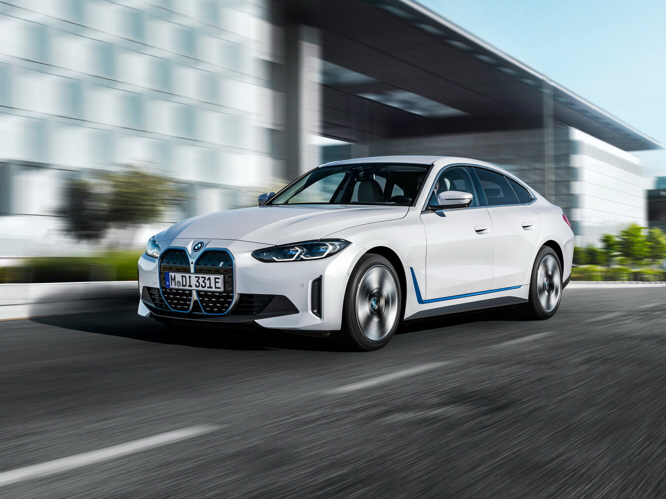 BMW i4 M50