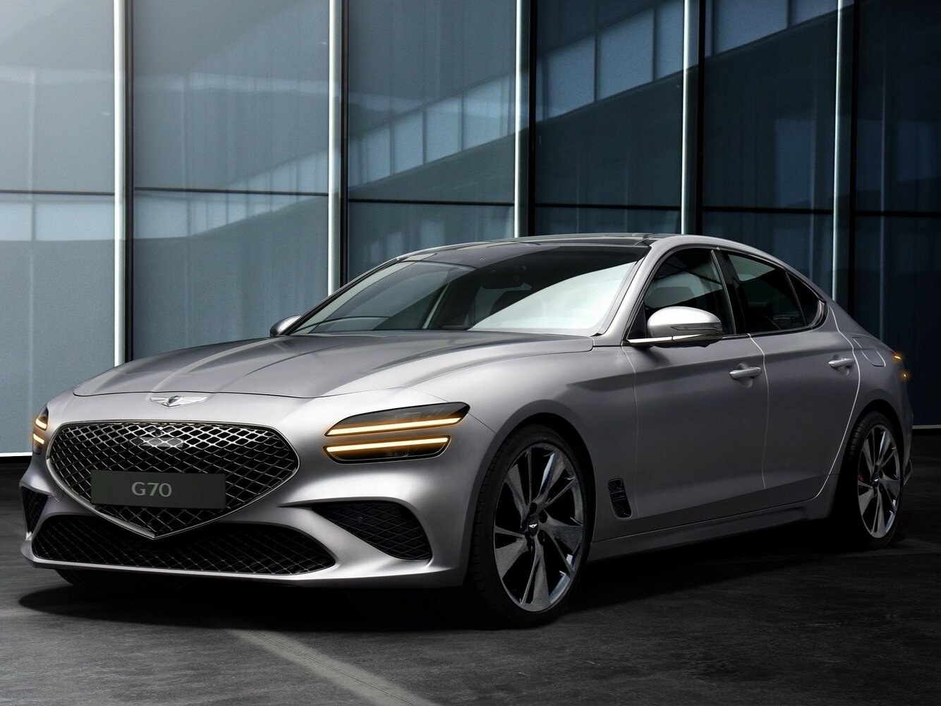 Genesis G70 Gasoline 2.0T 4WD