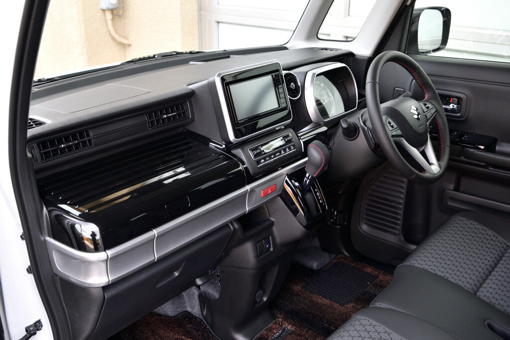 Suzuki Spacia GS
