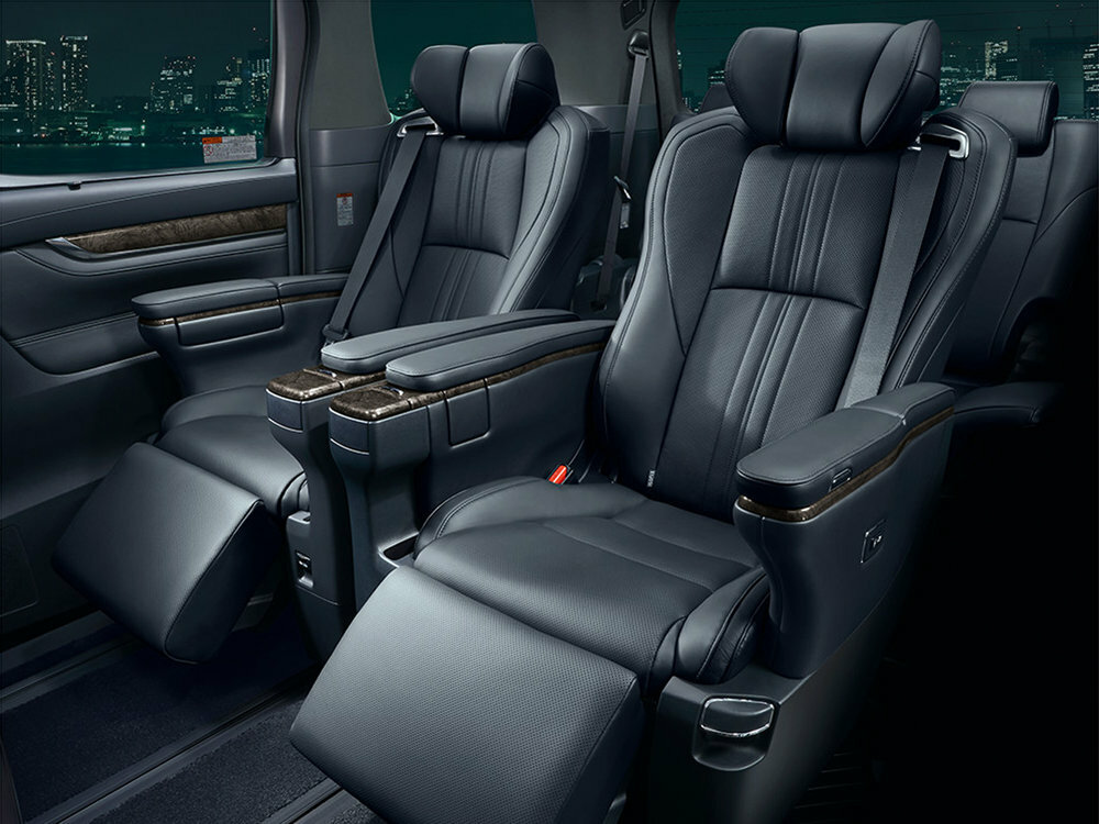 Toyota Vellfire 2021 2.5L HV Luxury