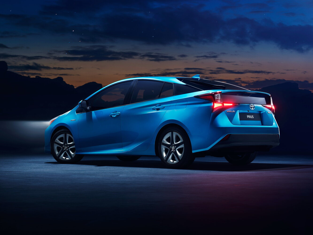 Toyota Prius 1.8 E