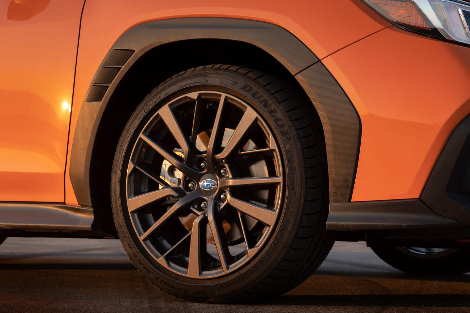 Subaru WRX — справочные фотографии комплектации, Диск