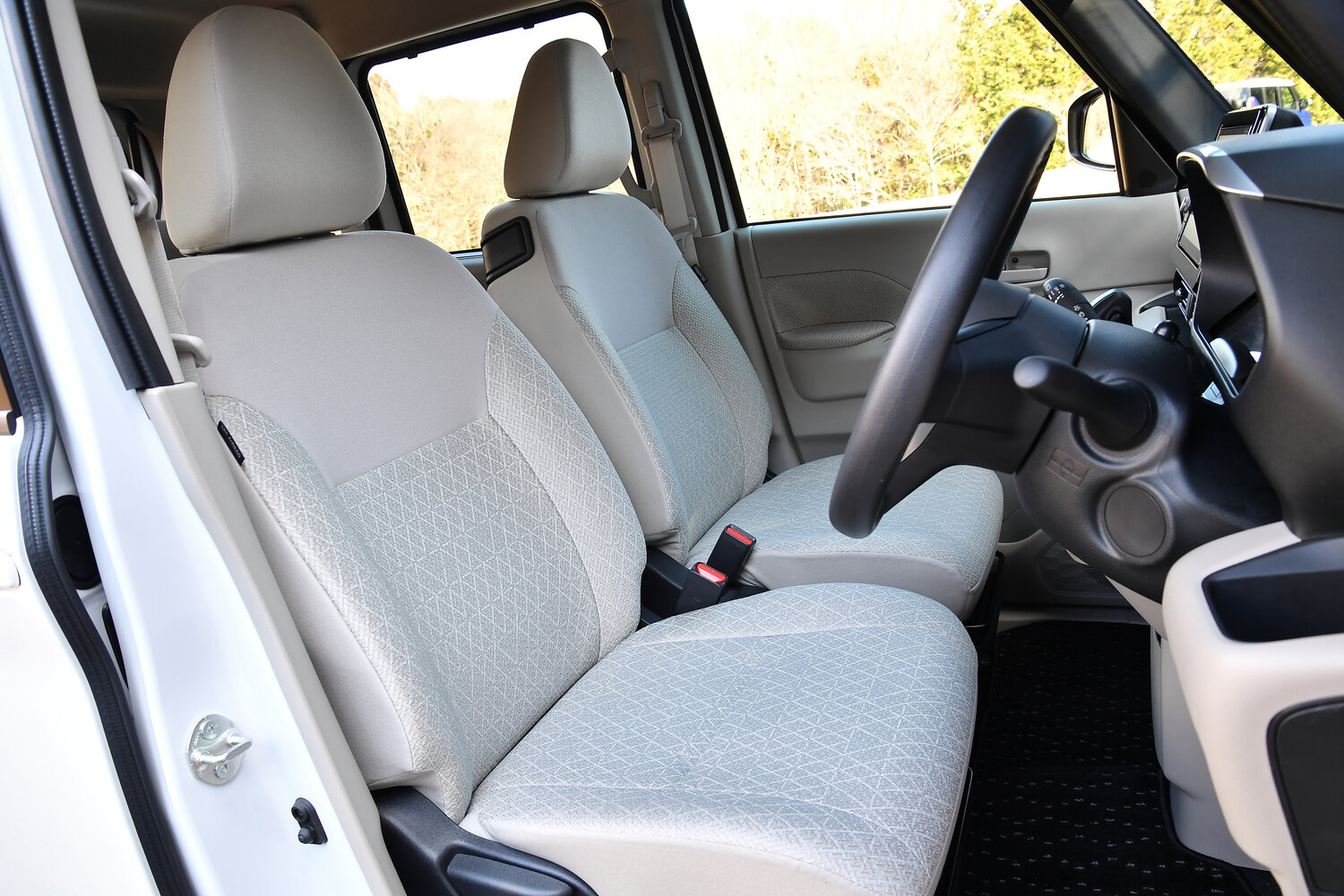Mitsubishi eK Space T