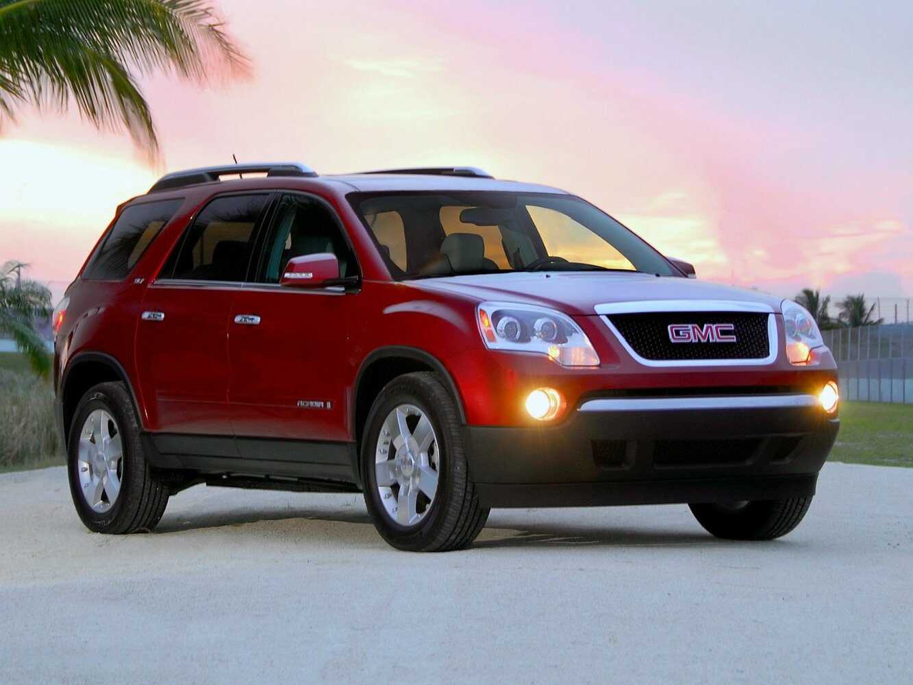 GMC Acadia — I поколение (2006–2012)