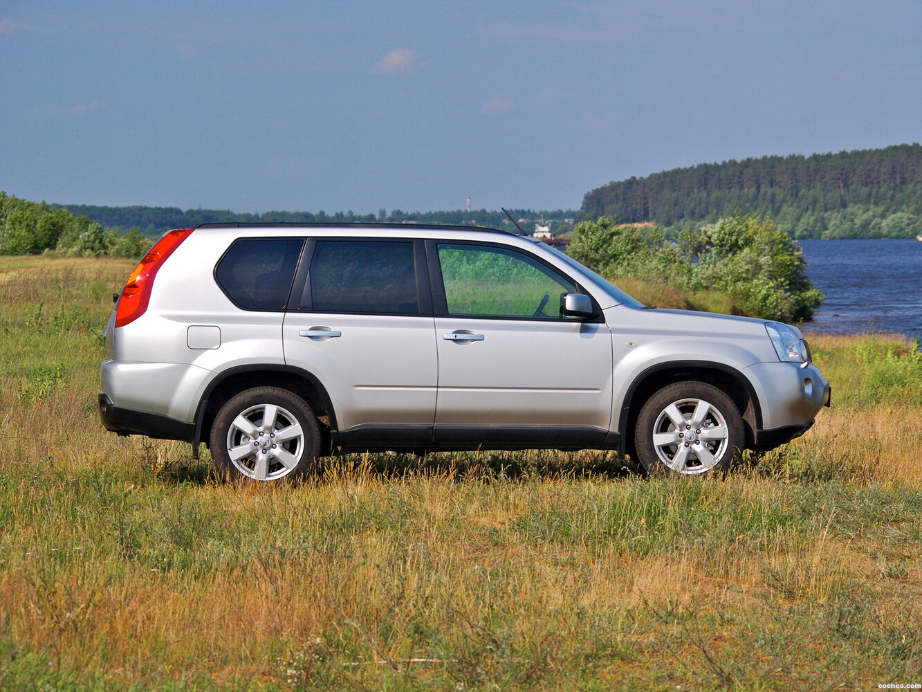 Nissan X-Trail 20S