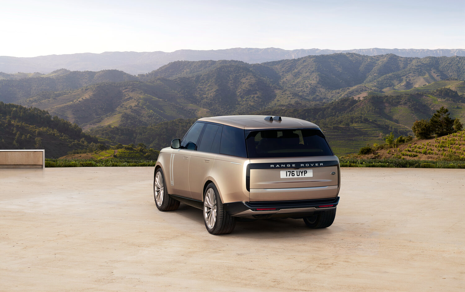 Land Rover Range Rover P530 AB LWB