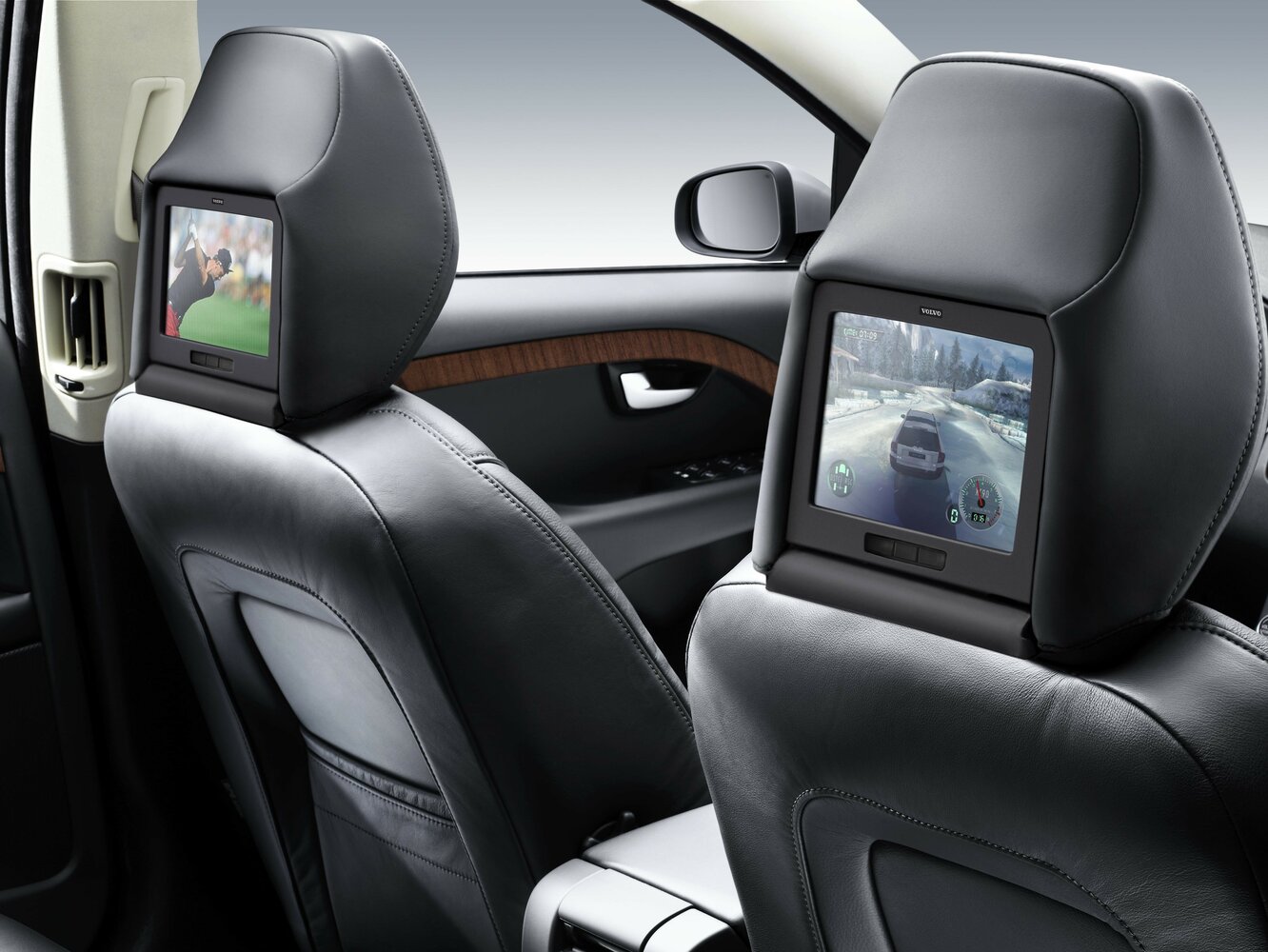 Volvo V70 — справочные фотографии комплектации, Интерьер 2