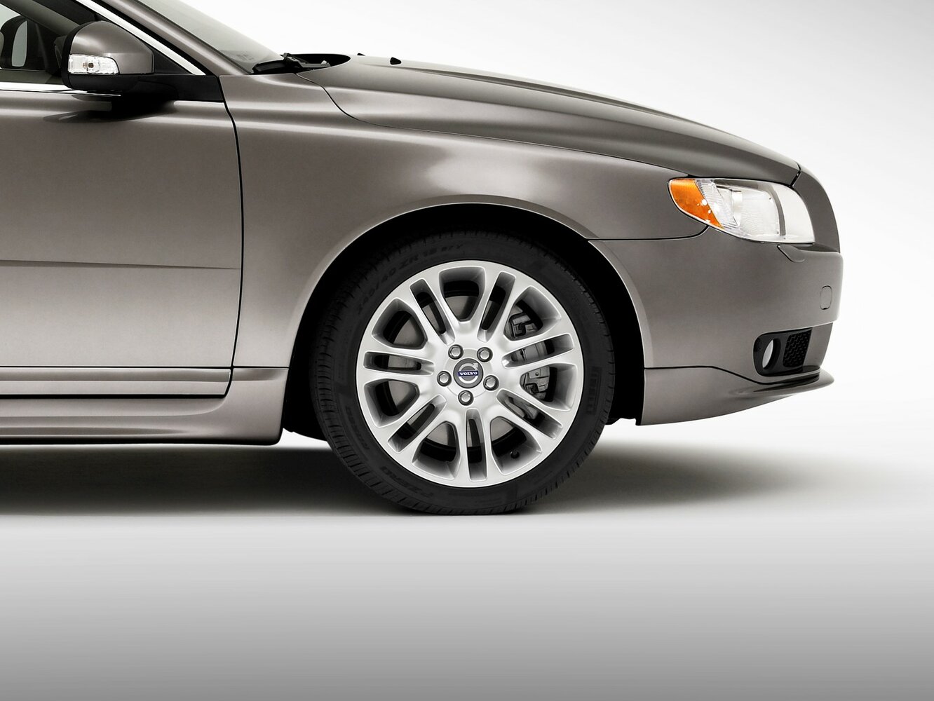 Volvo S80 — справочные фотографии комплектации, Диск