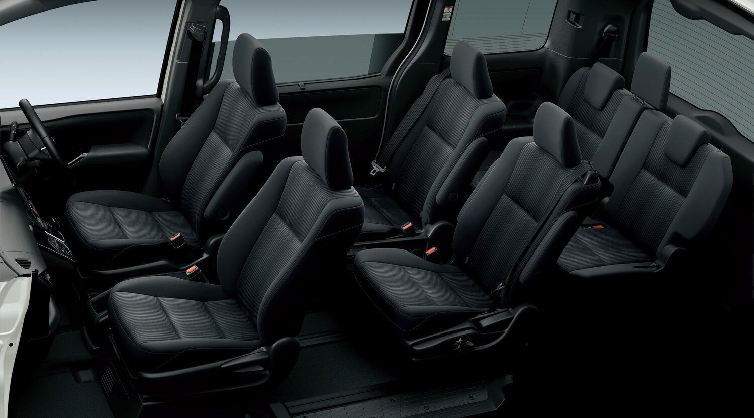 Toyota Voxy ZS II