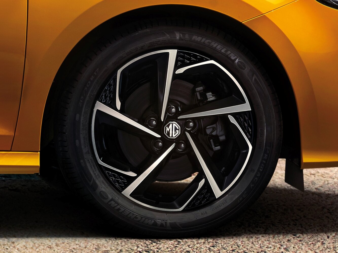 MG 5 — справочные фотографии комплектации, Диск