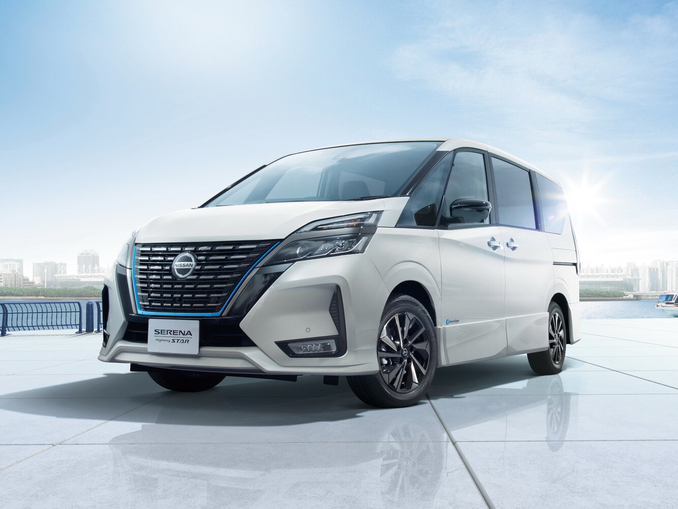 Nissan Serena V