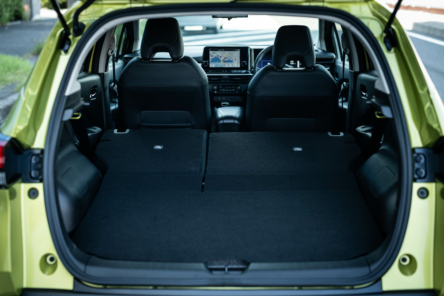 Nissan Note — справочные фотографии комплектации, Багажник