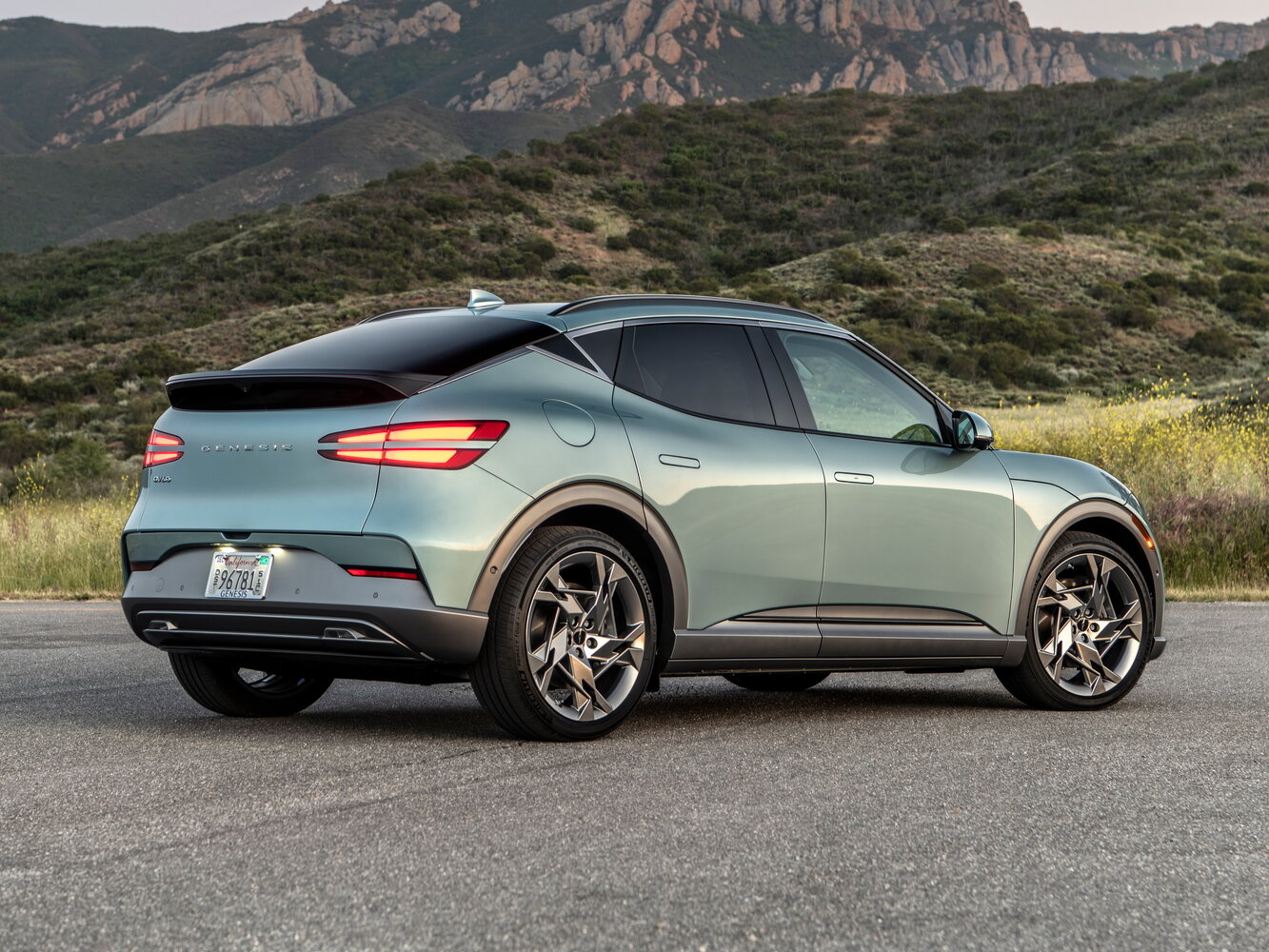 Genesis GV60 Standard