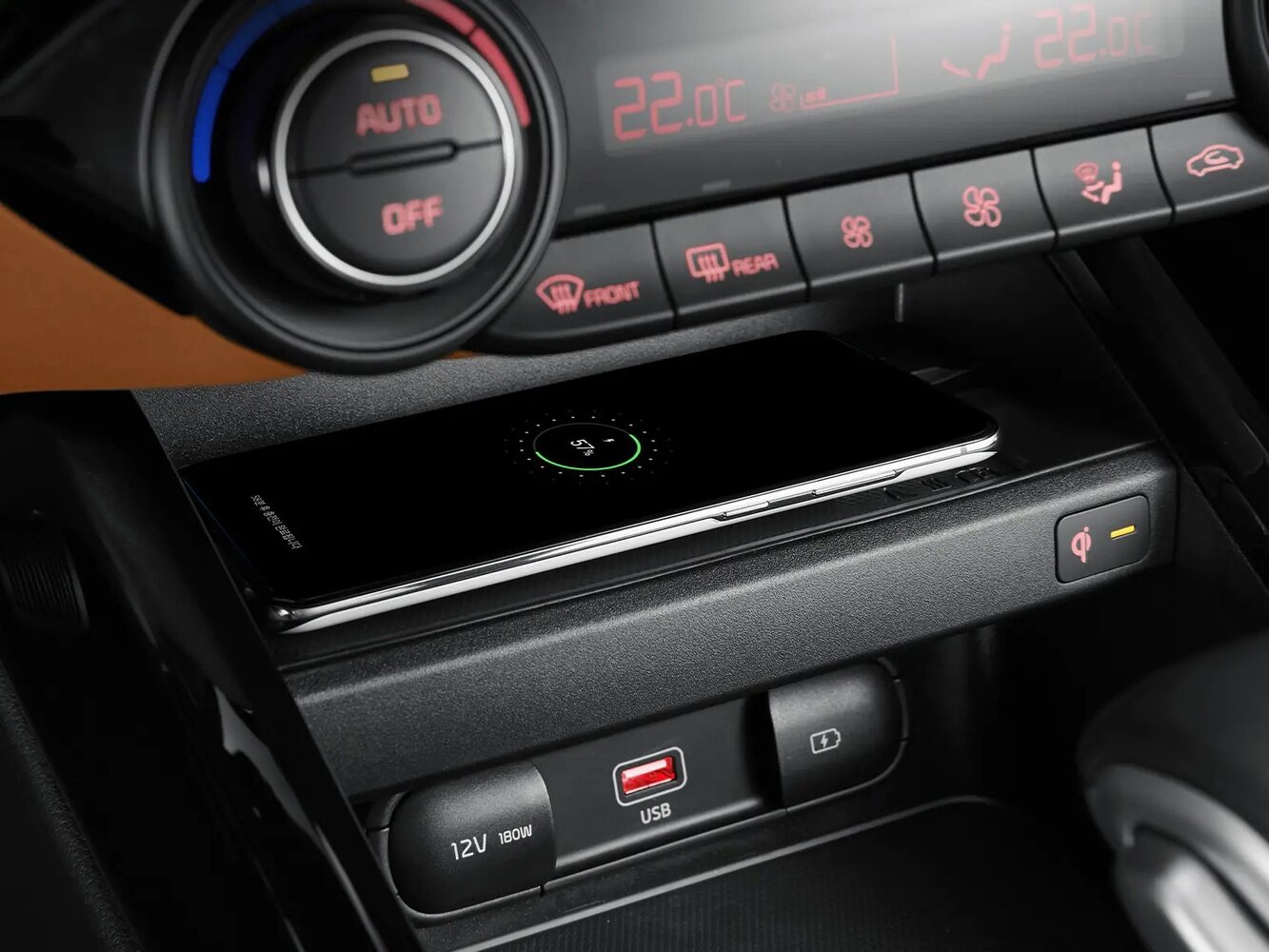 Kia K3 — справочные фотографии комплектации, Интерьер 2