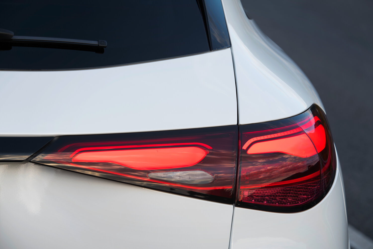 Mercedes-Benz GLC — справочные фотографии комплектации, Задняя фара