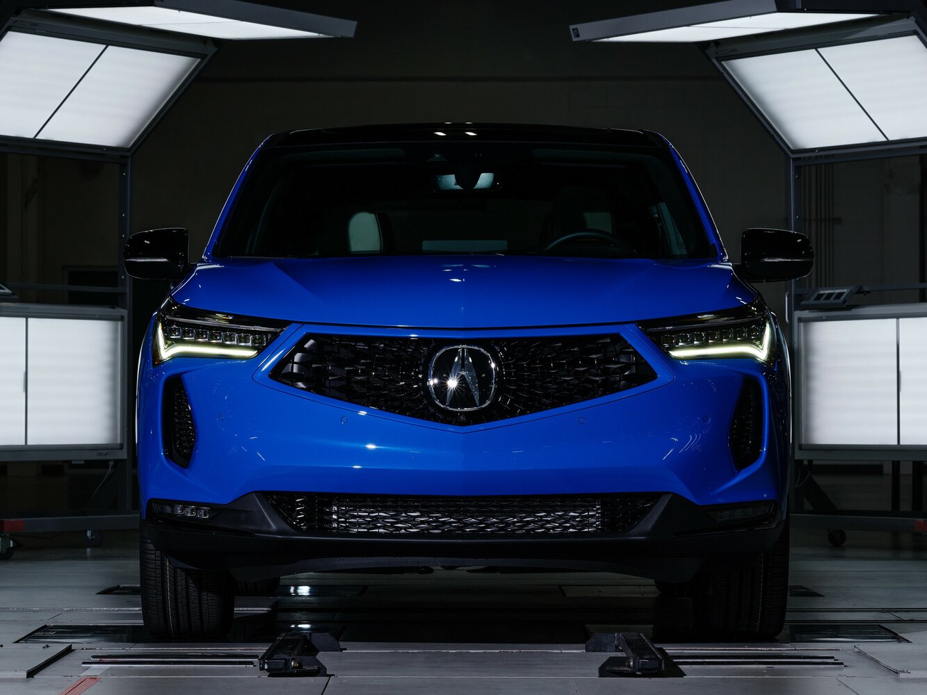 Acura RDX — справочные фотографии комплектации, Спереди