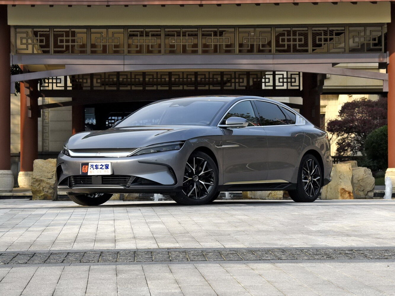 BYD Han 2023 EV Champion 605KM Luxury