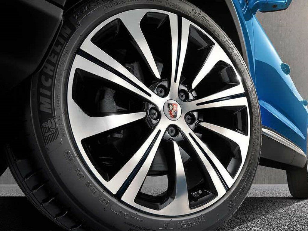 Roewe RX5 Max — справочные фотографии комплектации, Диск