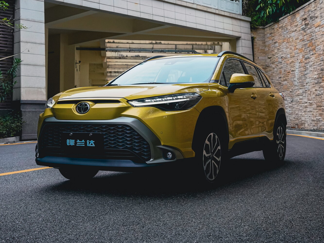 Toyota Frontlander 2023 2.0L CVT Sport