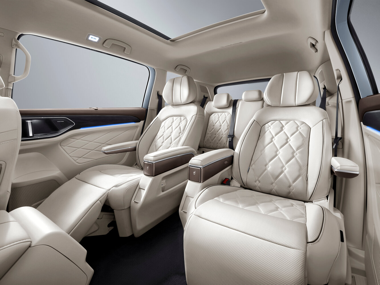 Volkswagen Viloran 2022 380TSI Luxury Pro 7 мест