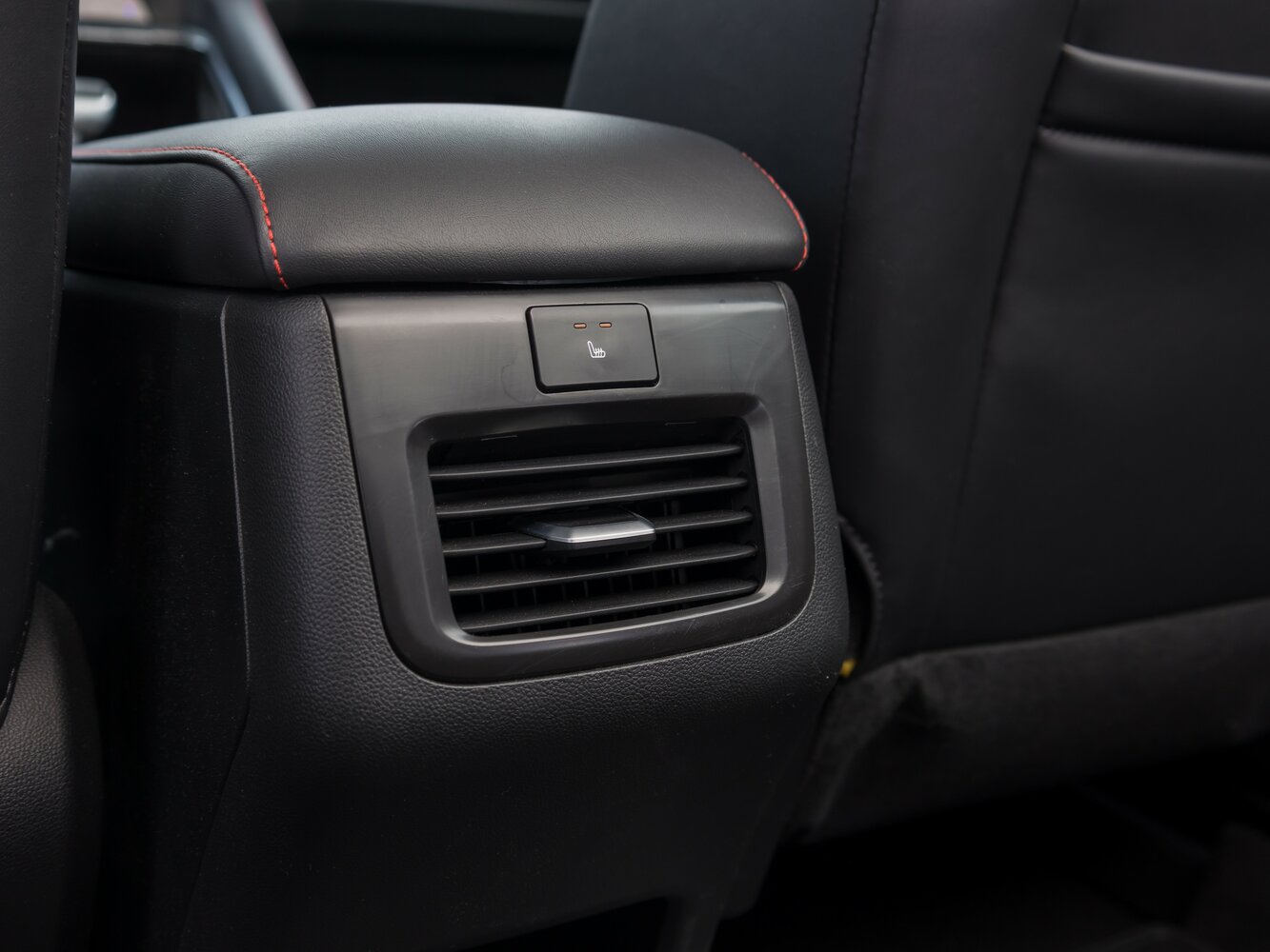 Changan CS35 Plus — справочные фотографии комплектации, Интерьер 1