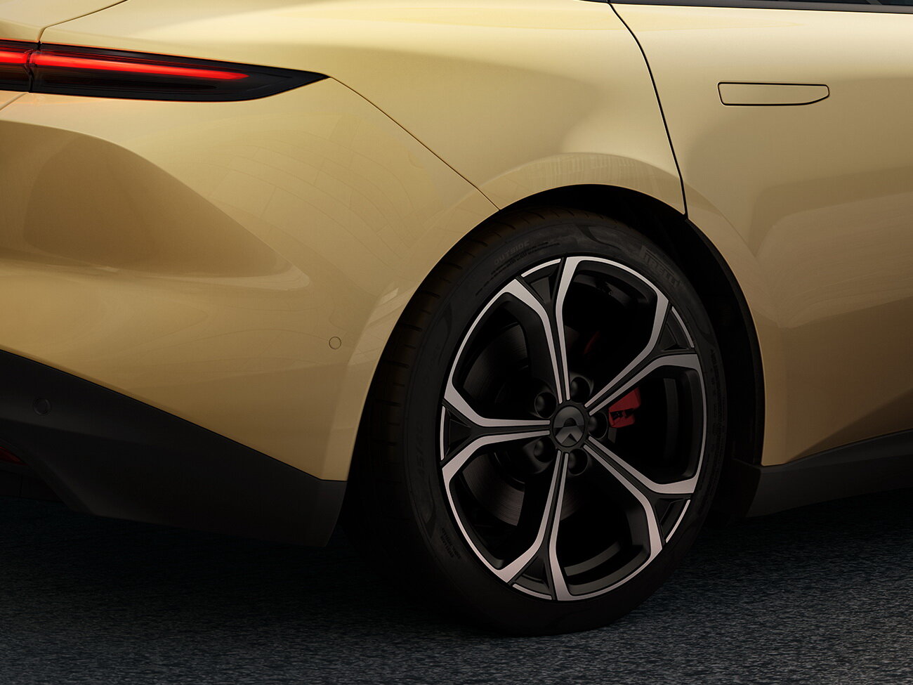 NIO ET5 — справочные фотографии комплектации, Диск