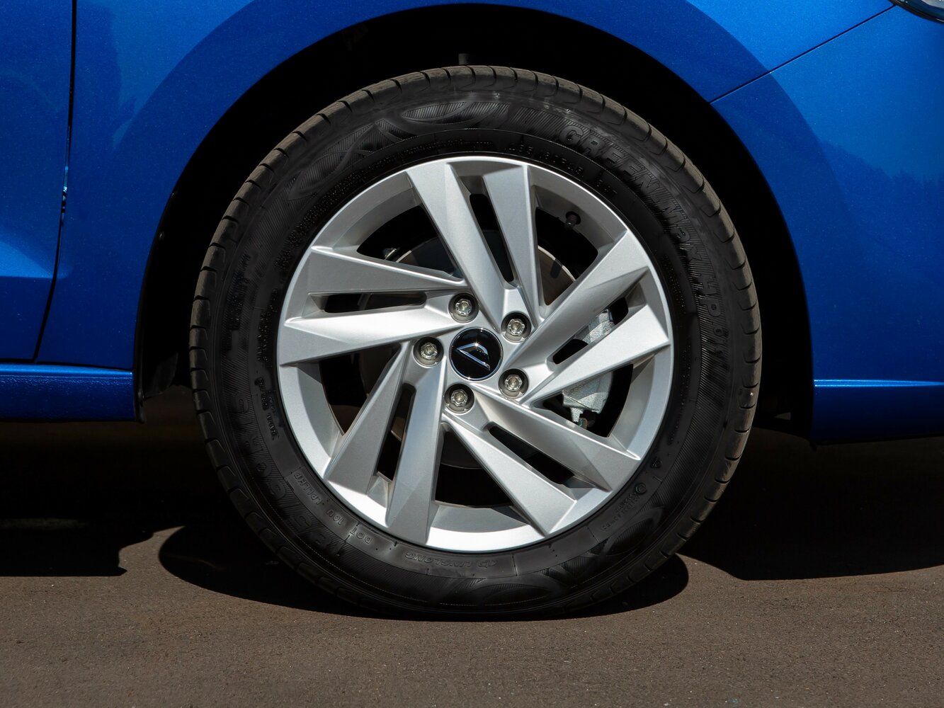 Jetta VA3 — справочные фотографии комплектации, Диск