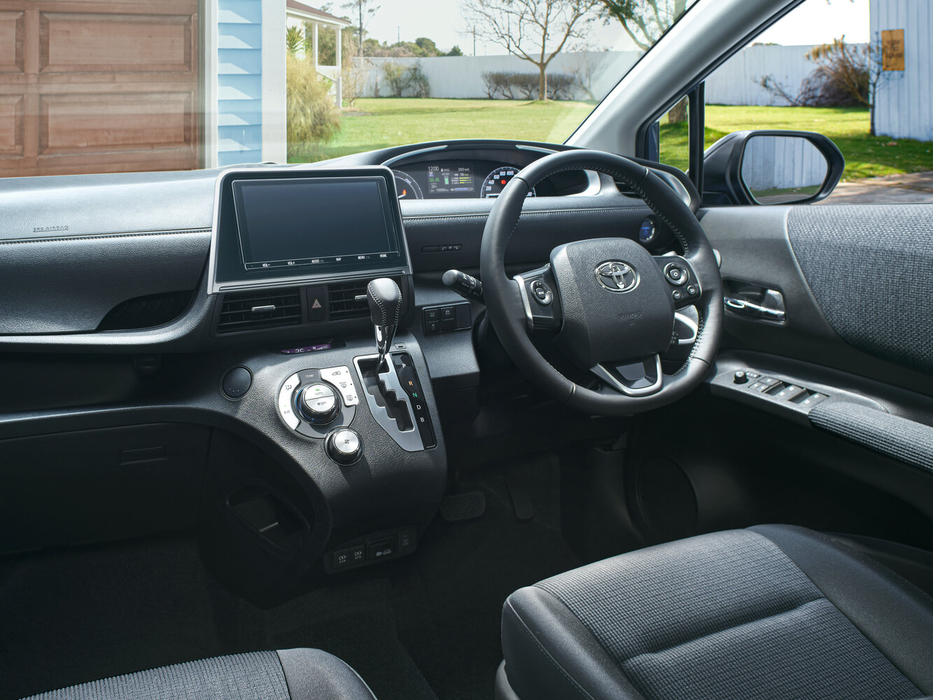 Toyota Sienta G II