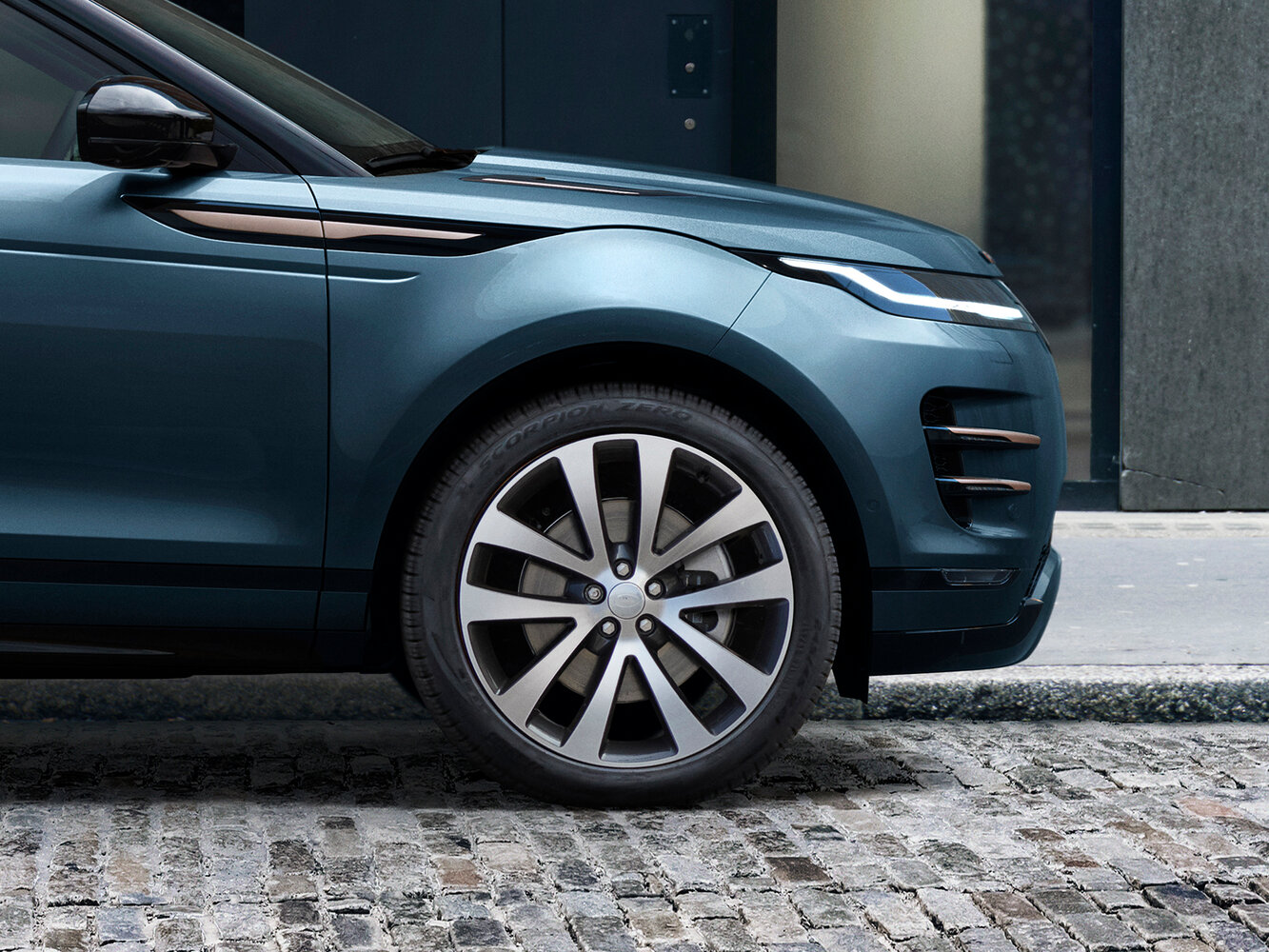 Land Rover Range Rover Evoque — справочные фотографии комплектации, Диск