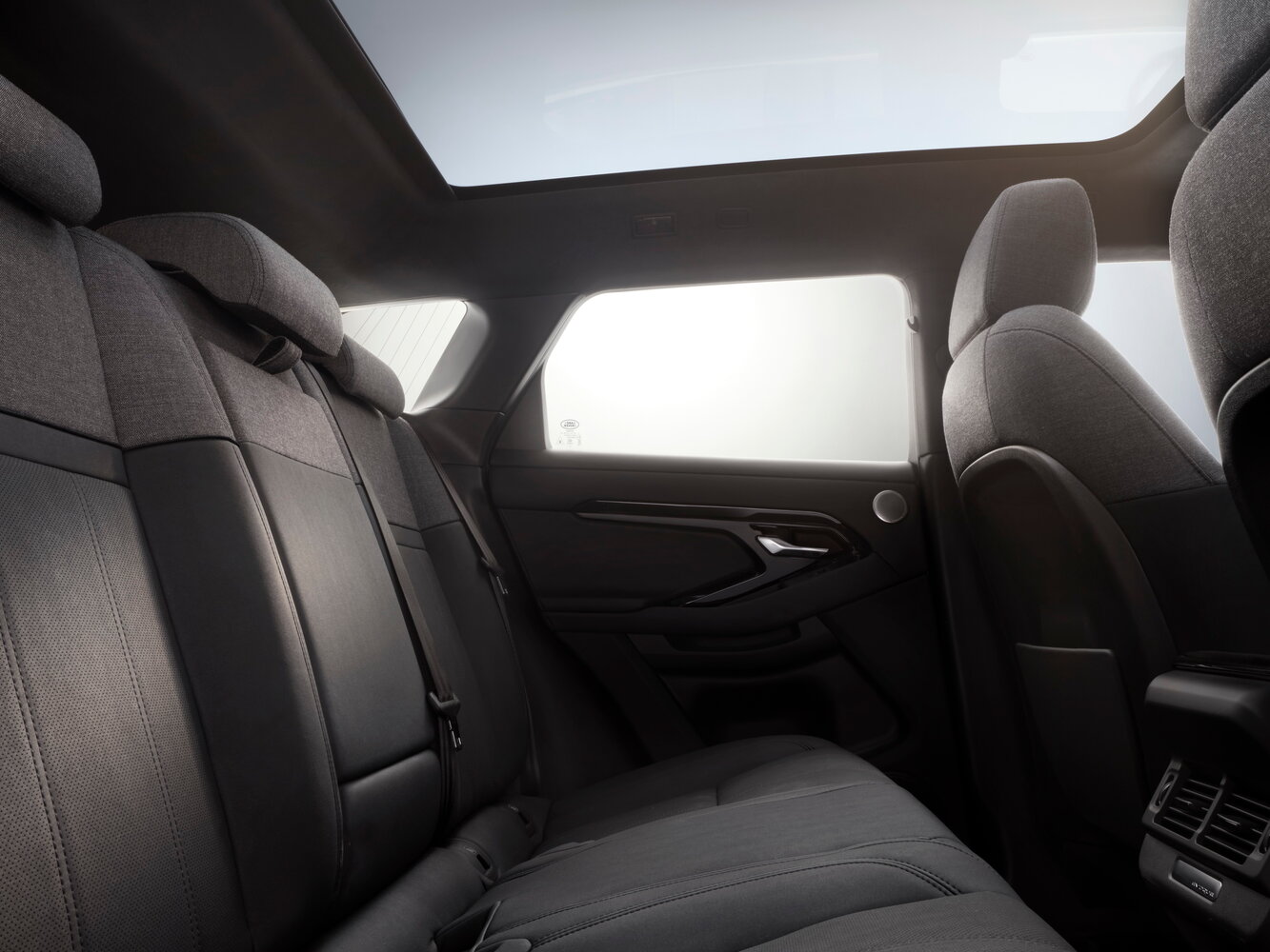 Land Rover Range Rover Evoque Dyna HSE P300e