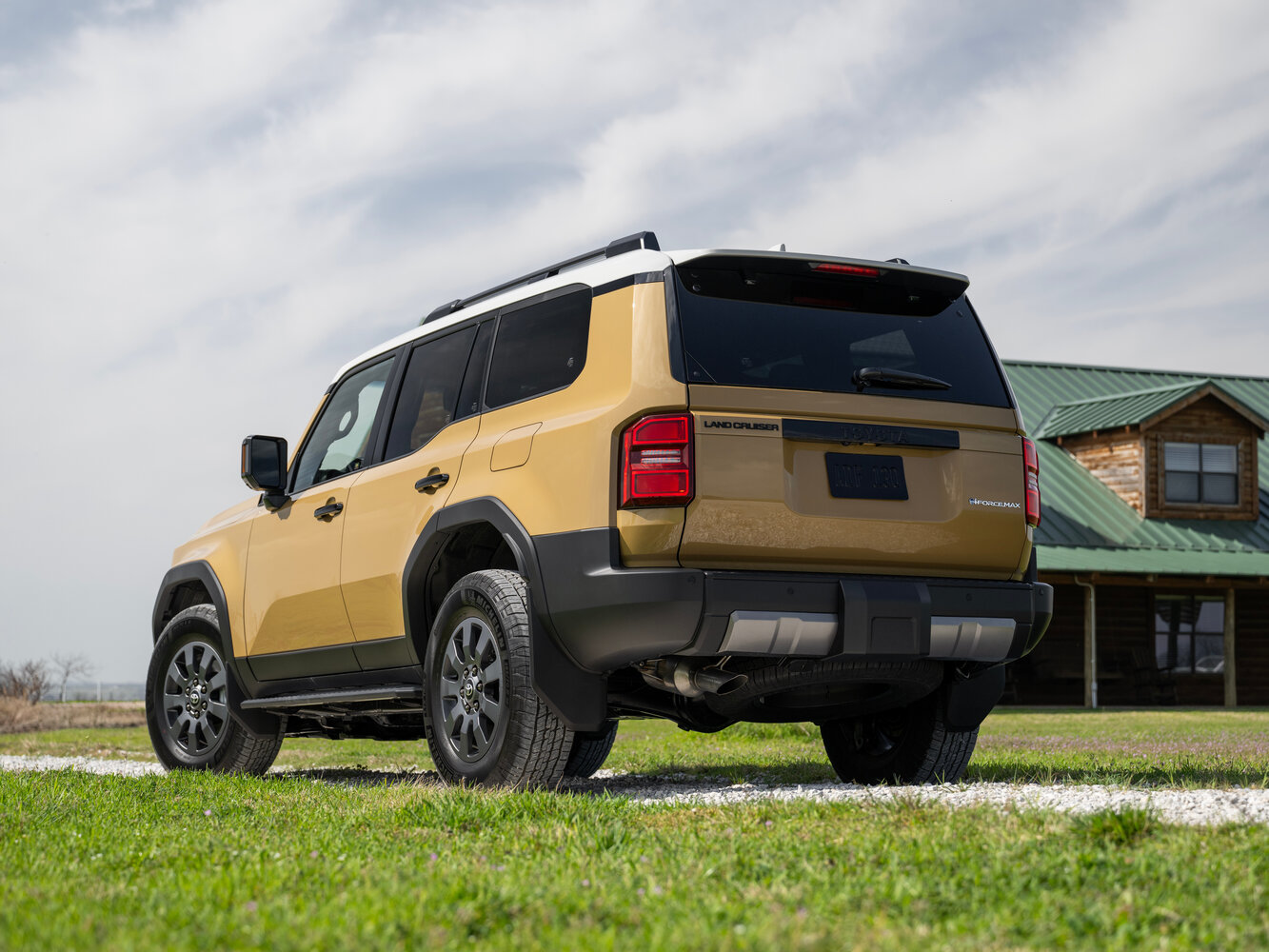 Toyota Land Cruiser Prado 2025 2.4T TX 5 мест