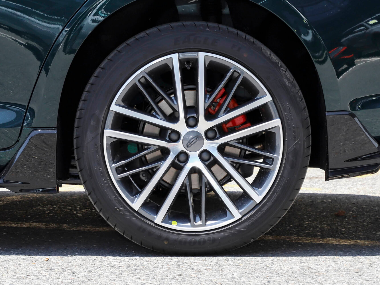 Geely Preface — справочные фотографии комплектации, Диск