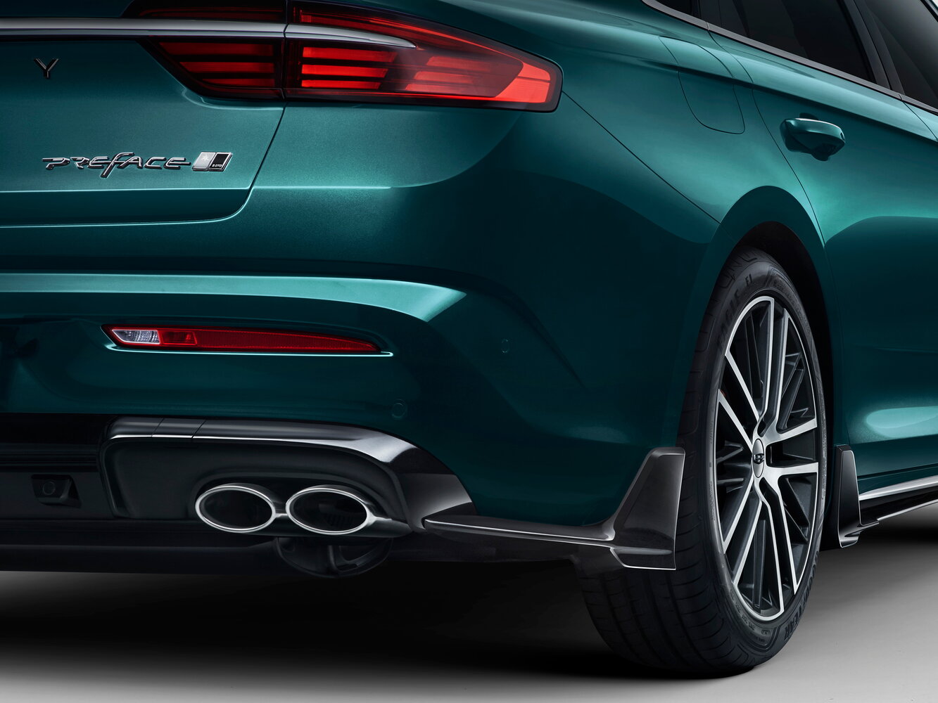 Geely Preface — справочные фотографии комплектации, Задняя фара