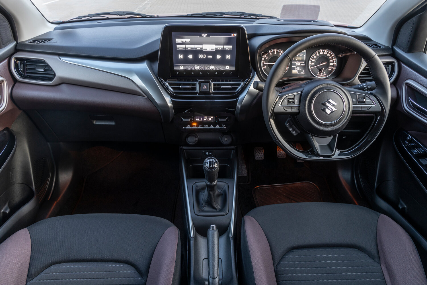 Suzuki Fronx